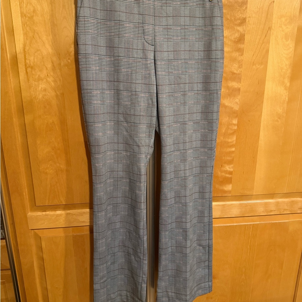Anne Klein Women's Gray Checkered Trousers